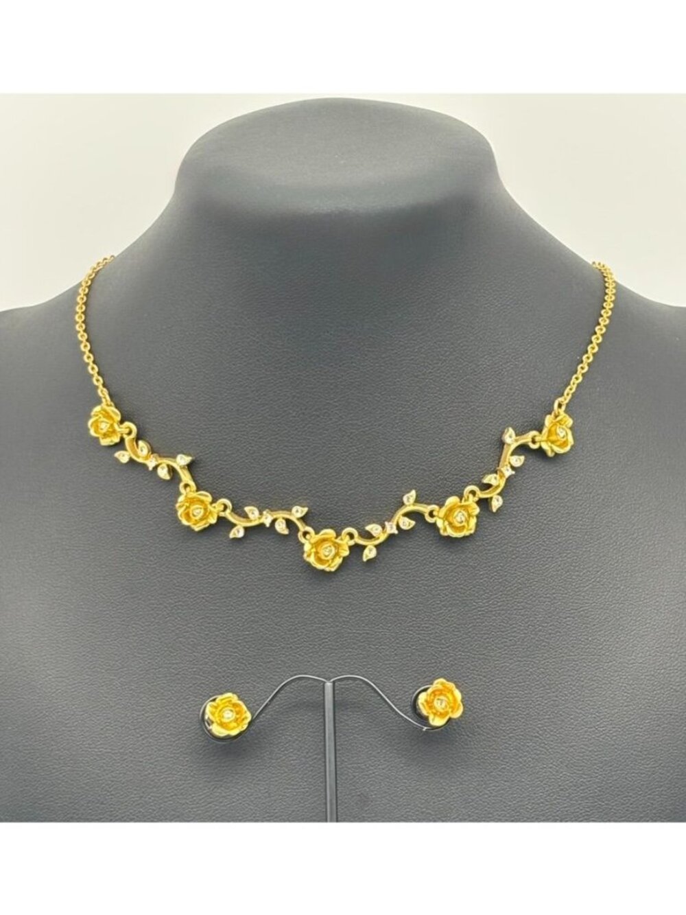 Vintage Avon Gold Tone Rose Rhinestone Necklace Post Earring Set in Original Box
